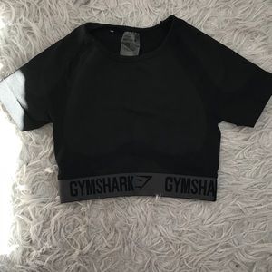 Black Gymshark flex crop top